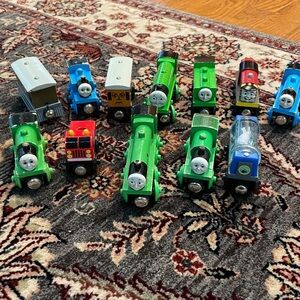 Lot of 12 Thomas wood magnet trains Henry Duck Clarabel Aquarium fire tr Salty
